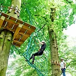 Lodge L'etape En Foret