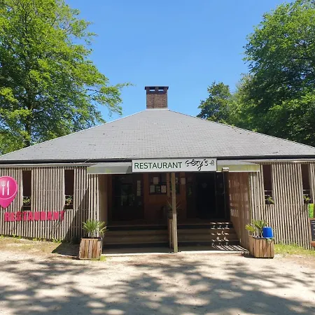 L'etape En Foret بيت خشبي Saint-Sever-Calvados