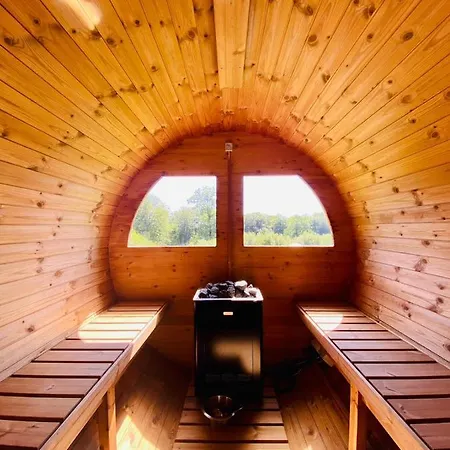 L'etape En Foret بيت خشبي