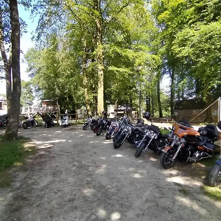 L'étape En Forêt