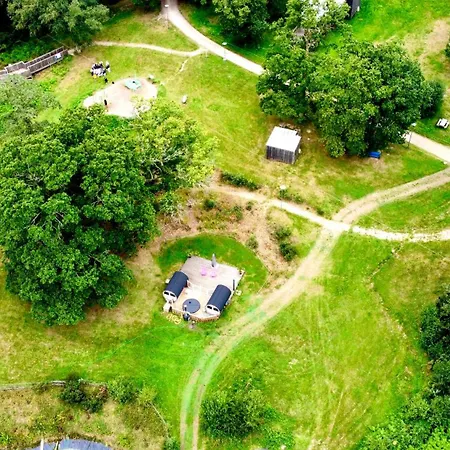 L'etape En Foret بيت خشبي Saint-Sever-Calvados