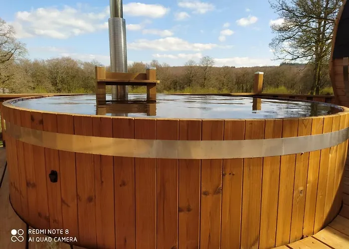 L'etape En Foret אכסניה