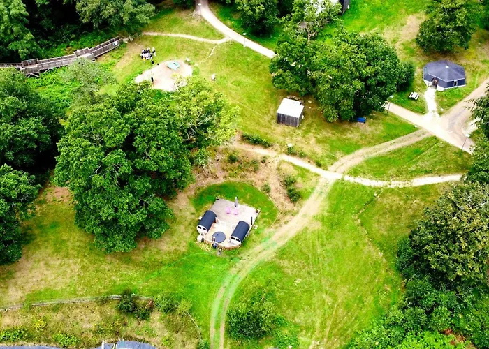 L'etape En Foret אכסניה Saint-Sever-Calvados