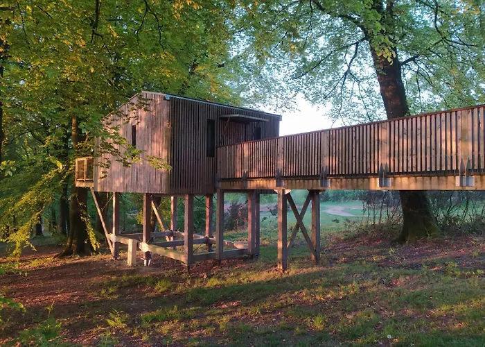 L'etape En Foret אכסניה