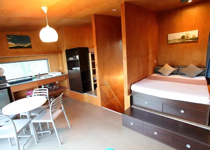 L'etape En Foret אכסניה *